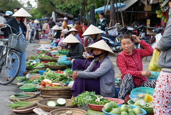 busy Vietnamese market