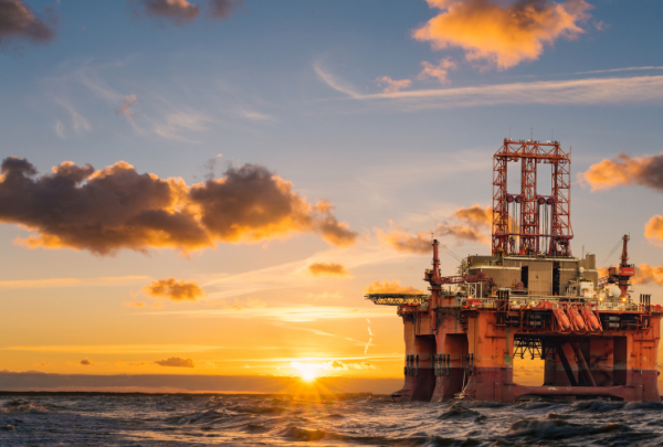 Commodities - Oil Rig