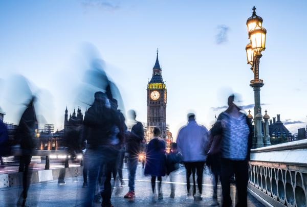 UK - pedestrians in front of Westminster