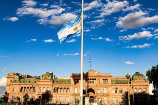 Argentinian flag outside government building