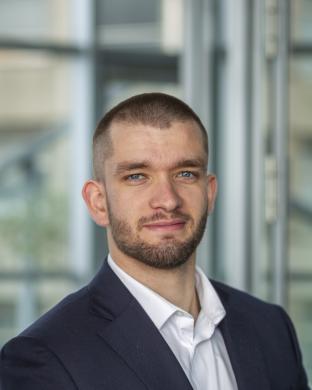 Staff Headshot - Alex Kerr