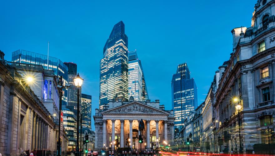 UK Drop-in: The BoE&#039;s October meeting and quarterly report - how high will rates go and for how long?
